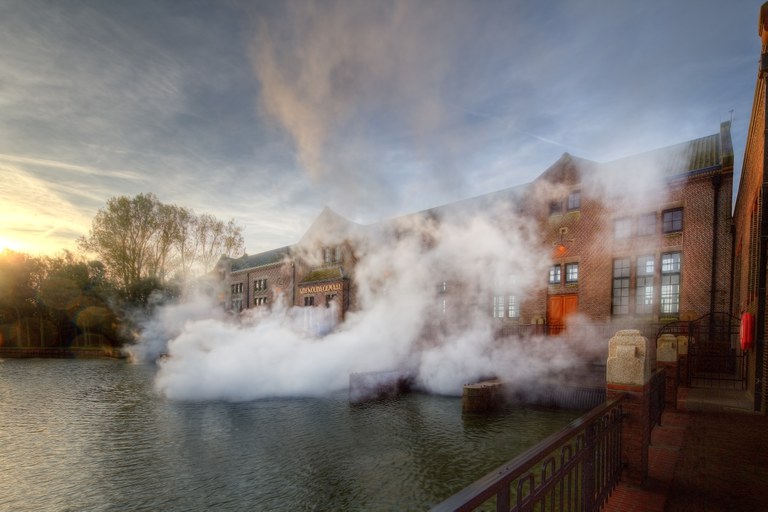 Woudagemaal onder stoom 1037.jpg