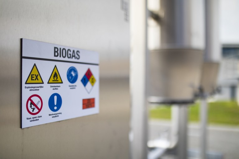 Biogasinstallatie rioolwaterzuivering Leeuwarden Foto Daniël Hartog.jpg