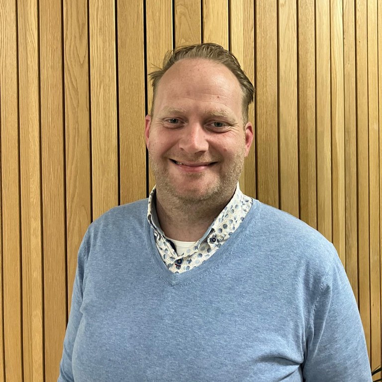Hedser Kok - tijdelijk lid algemeen bestuur Hedser Kok - tijdelijk lid algemeen bestuur